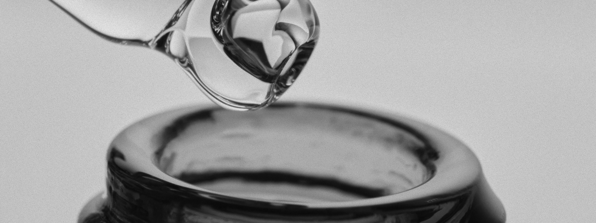 How essential oil nasal inhalers actually work