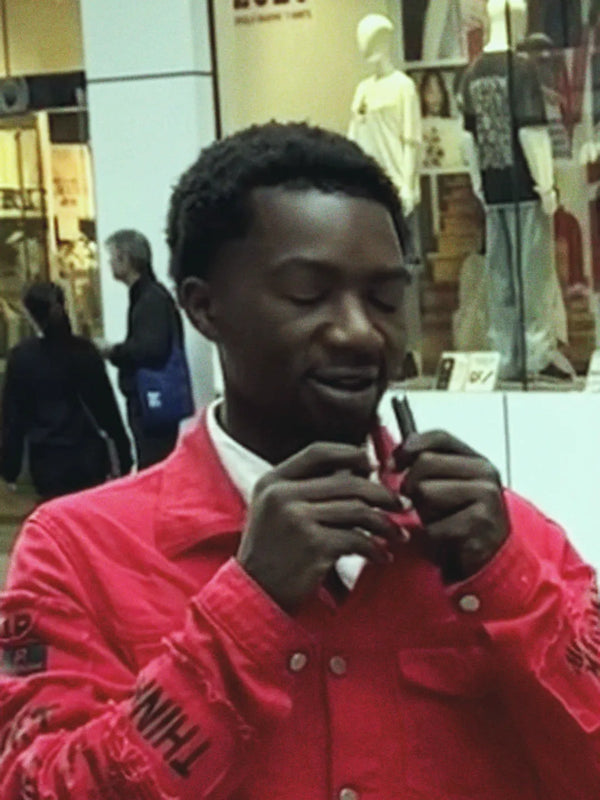 Inhale Club customer using a nasal inhaler